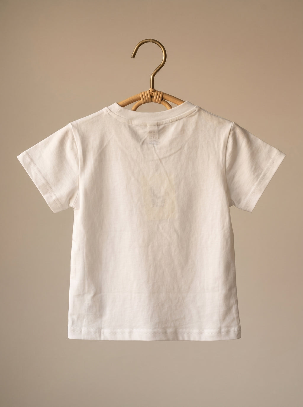 🤍 Classic White Short-Sleeve Tee