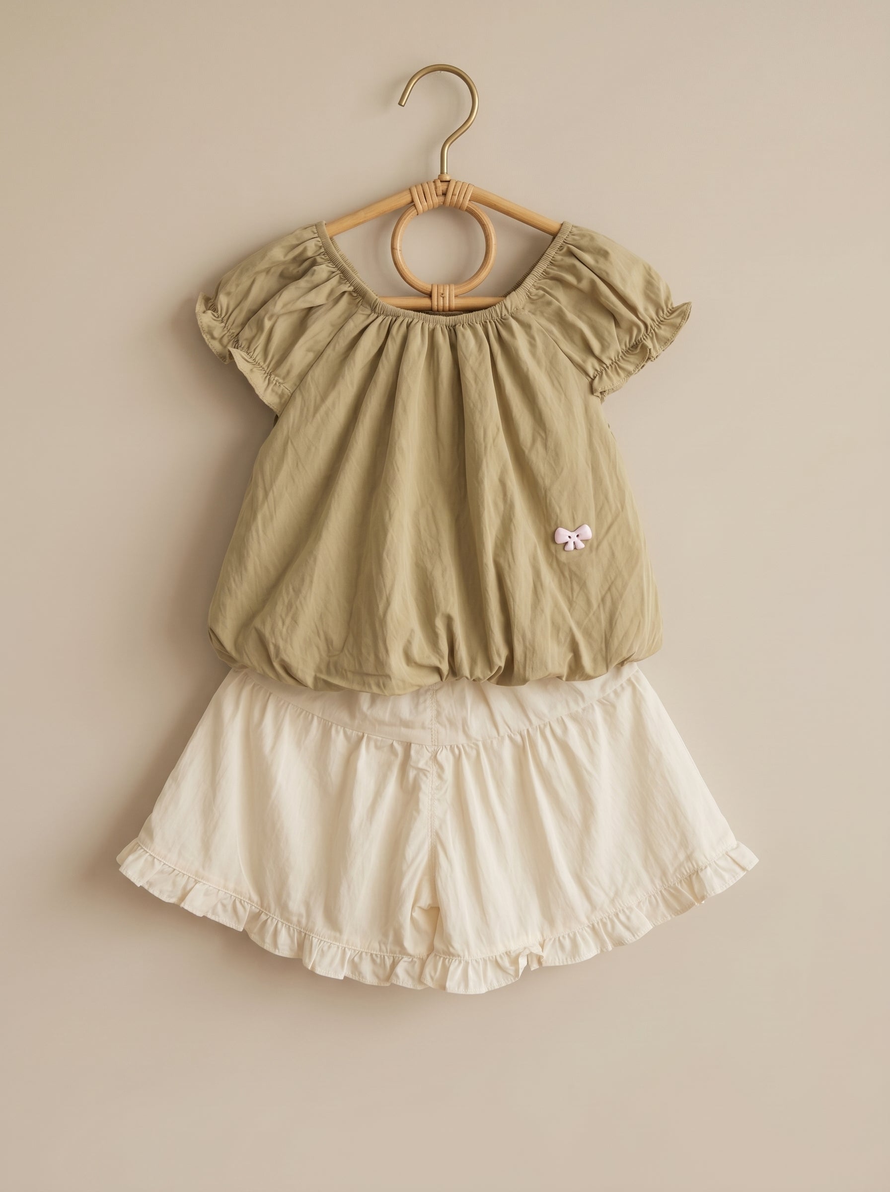 🎀 Olive Bubble Top & Cream Ruffle Shorts Set