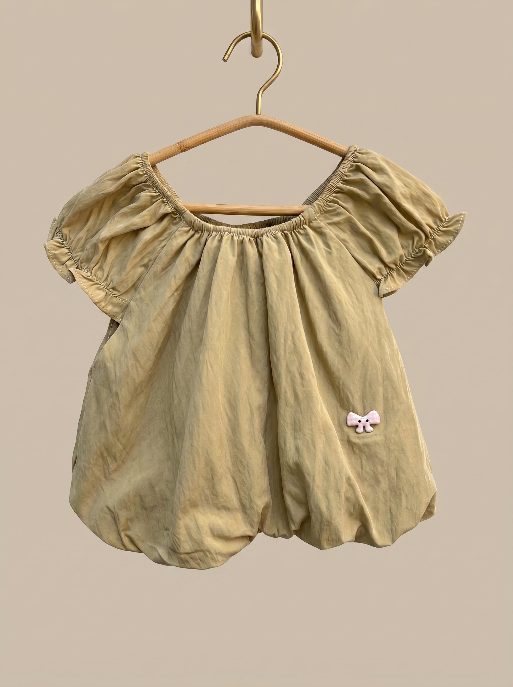 🎀 Olive Bubble Top & Cream Ruffle Shorts Set