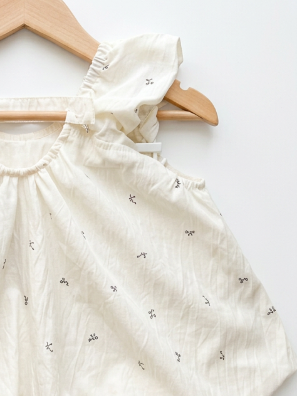 Cream Floral Balloon Top