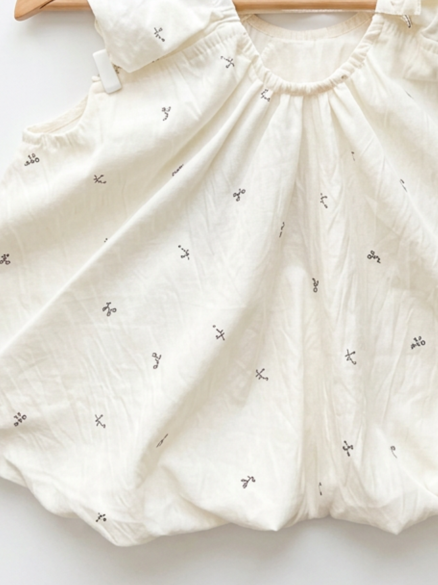 Cream Floral Balloon Top